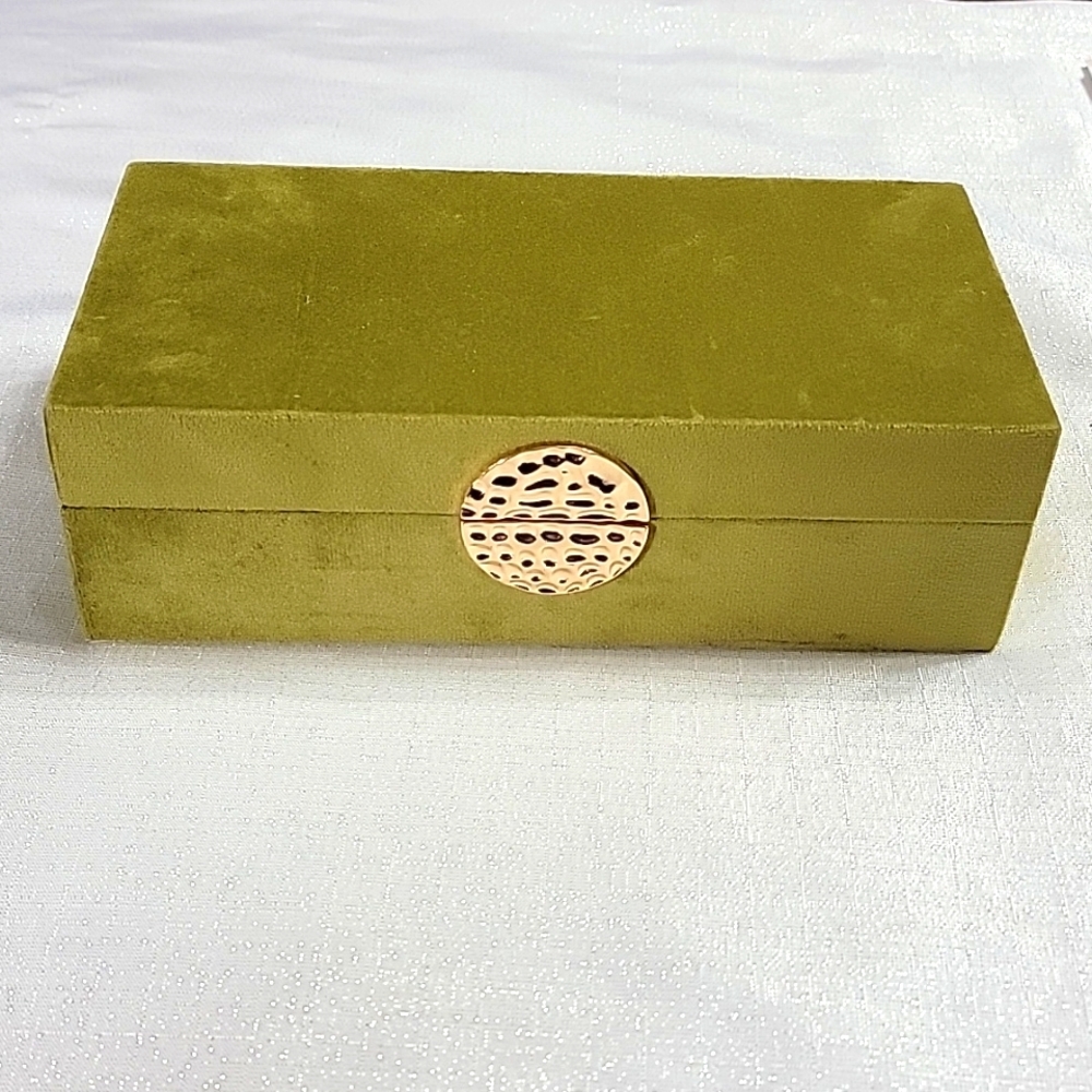 Sagebrook Olive Green Home Accent or Jewelry Storage Box
